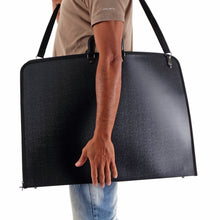 Lade das Bild in den Galerie-Viewer, KÜNSTLERMAPPE PORTFOLIO DIN A2| Dokumetentasche , Kunststoff schwarz