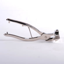 Lade das Bild in den Galerie-Viewer, Leinwand Spannzange | Metall vernickelt | Maltuchspannzange